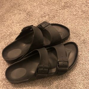 Black Birkenstock’s